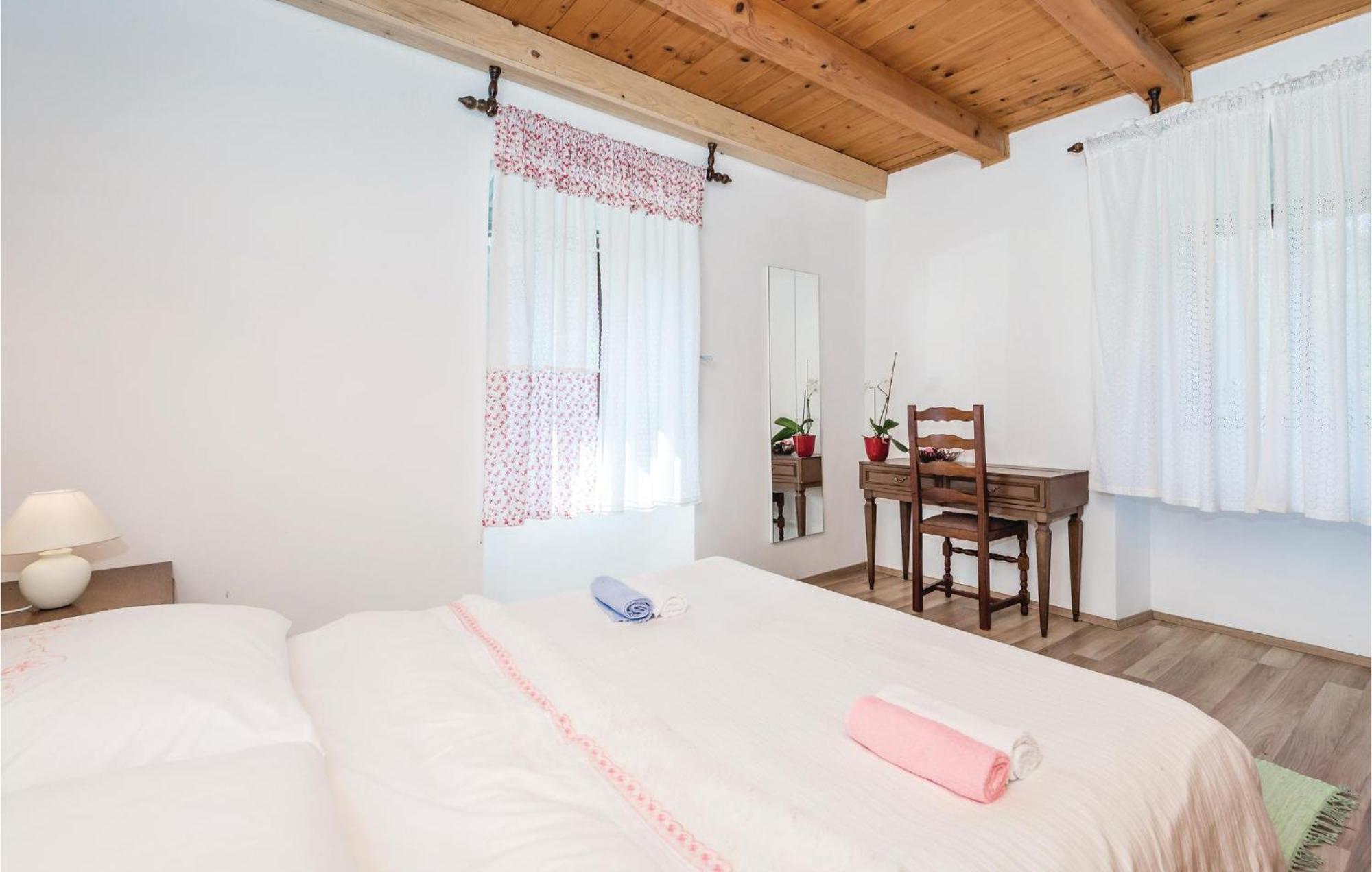 Nice Apartment In Kastav With Wifi Exterior foto
